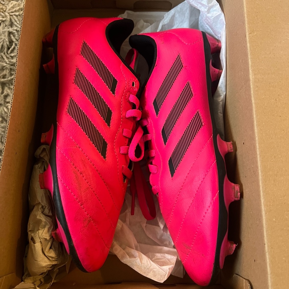 Adidas girls soccer cleats